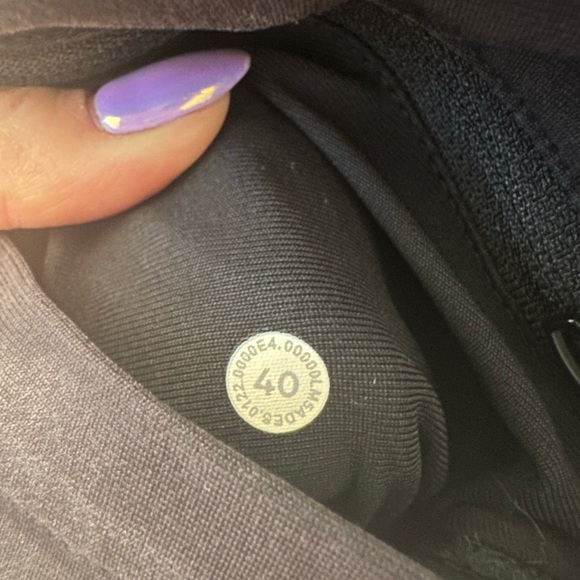 Lululemon Black Men’s Golf Pants 40x32 - Picture 5 of 5